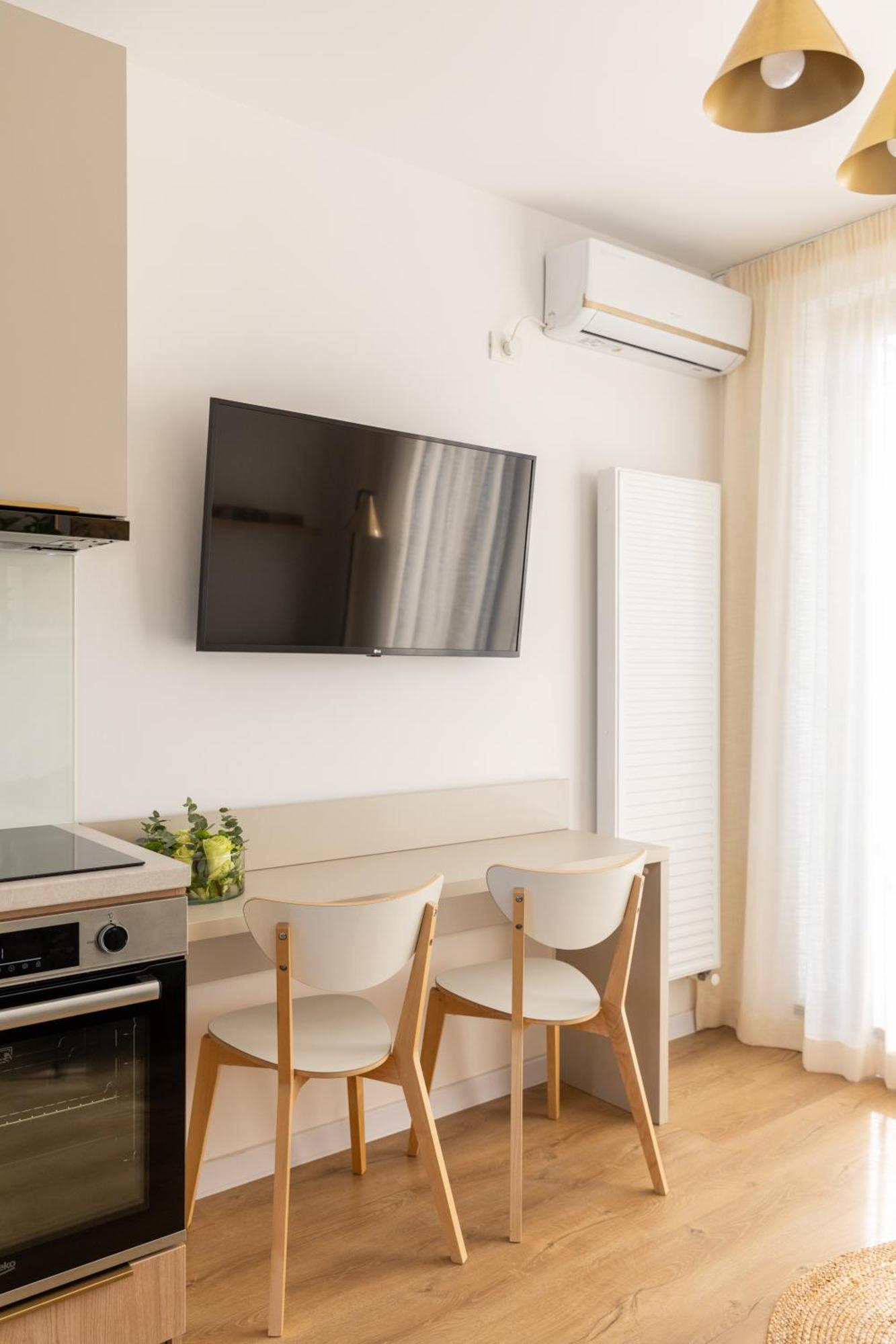 Studio 8 I One Bedroom Apartment I Airport I Therme Otopeni Exteriör bild