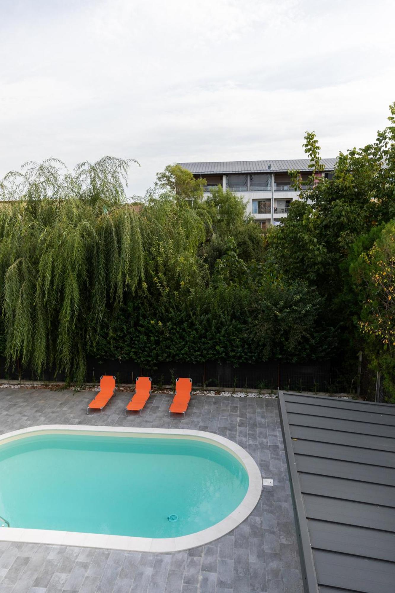 Studio 8 I One Bedroom Apartment I Airport I Therme Otopeni Exteriör bild
